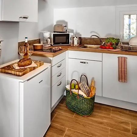 Apartment Li Cabanoun, Au Soleil Issambres A 3min De La A Pied Sainte-Maxime
